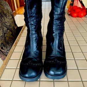 Size 10.5 Ladies John Fluevog boots in great shape